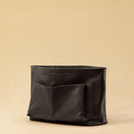 The Bag Organizer PENNY by LABEL17 is crafted from supple nappa leather and brings effortless style and order to large handbags. With integrated outer and inner compartments and a magnetic closure, it fits perfectly into our Shoulder Bag ORIGINAL.