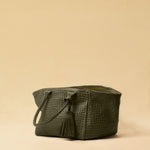 The Shoulder Bag ORIGINAL by LABEL17 is a timeless piece, crafted from fine, vegetable-tanned nappa leather and hand-braided. It features a zipper closure and a convenient interior pocket for your essentials.