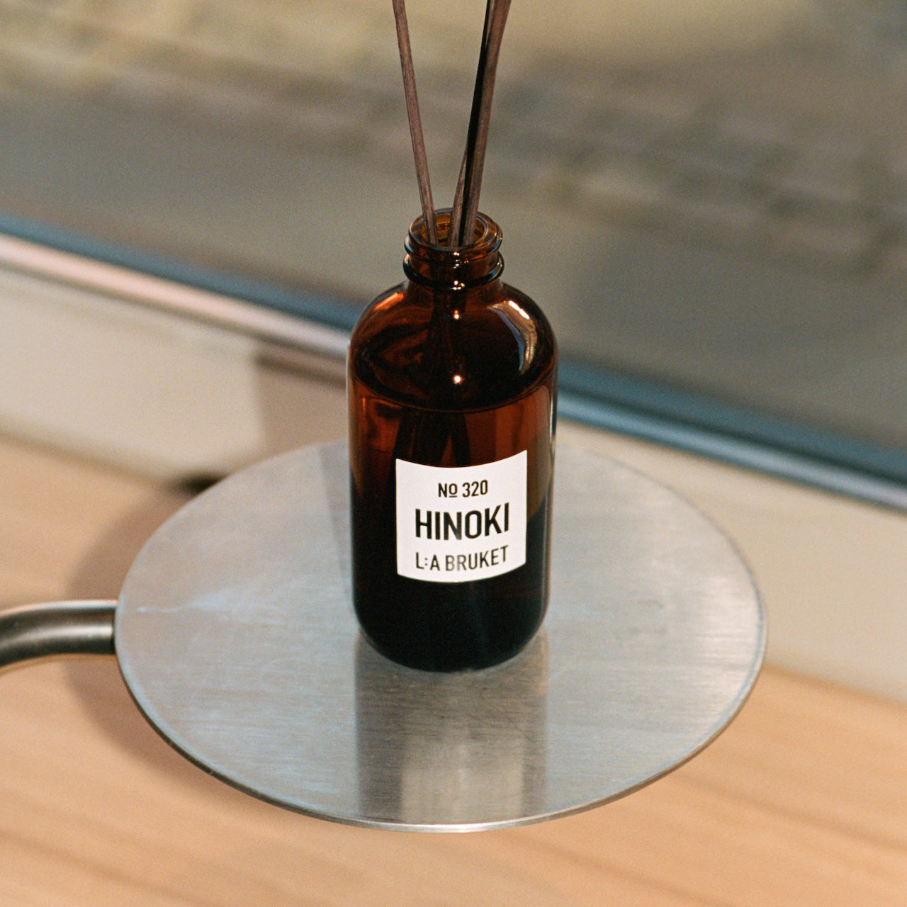 LA BRUKET 320 Hinoki Candle at LABEL17 Mood Picture