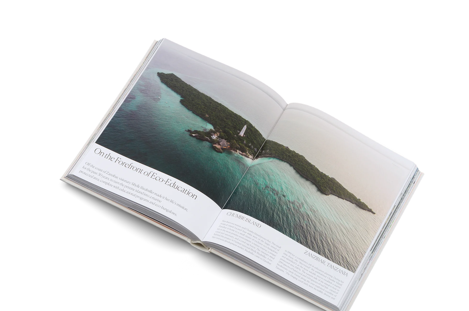 Bon Voyage Book: dedicated to the most beautiful Boutique-Hotels for conscious traveling and lifestyle, pairing with the Idea behind LABEL17.